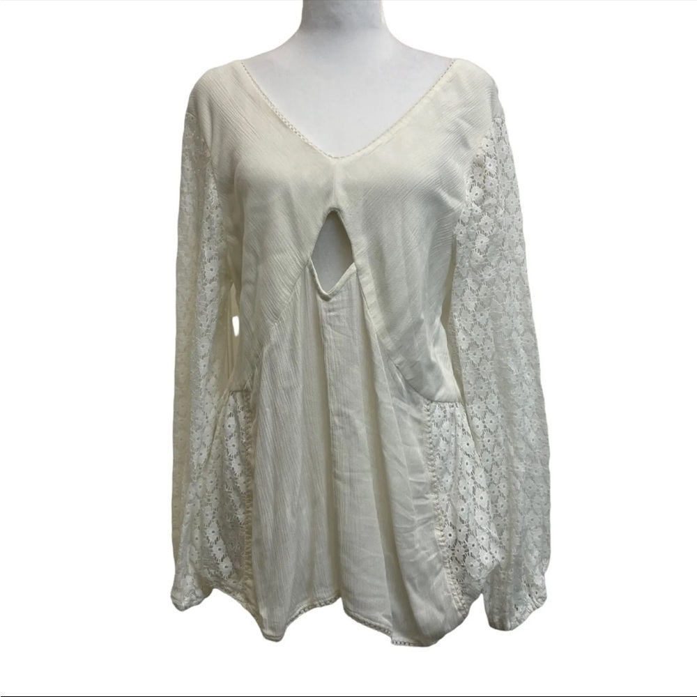 Farm Rio White Eyelet Lace Crochet Cutout Long Sleeve Flower Panel Blouse